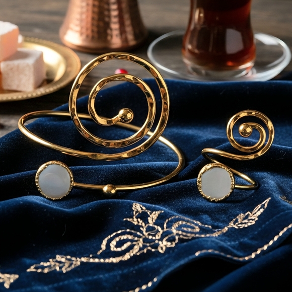 🆕️Stunning Luxurious Turkish Artisan 18K Gold Plated Spiral Ring Bracelet Set - Picture 6 of 9